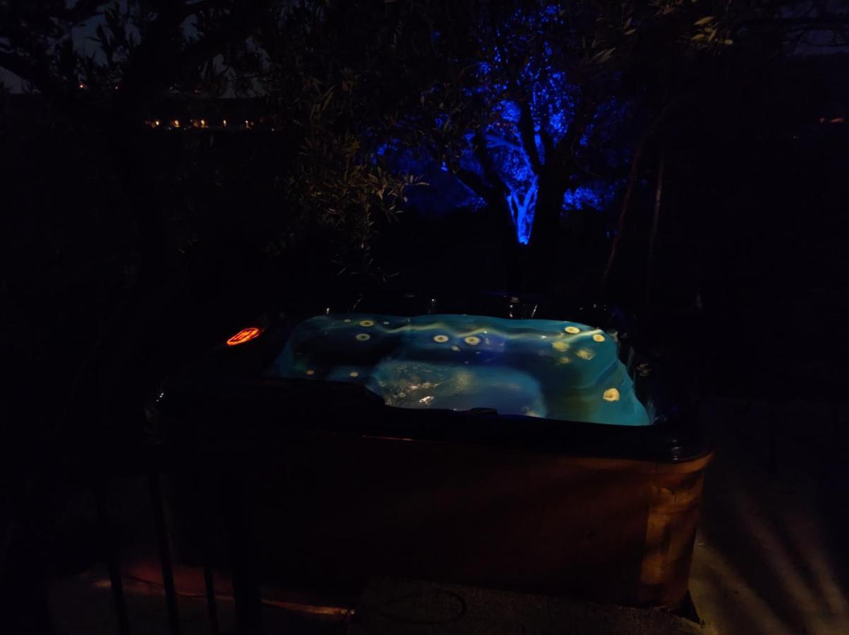 Holiday home House Mablo With Pool & Jacuzzi