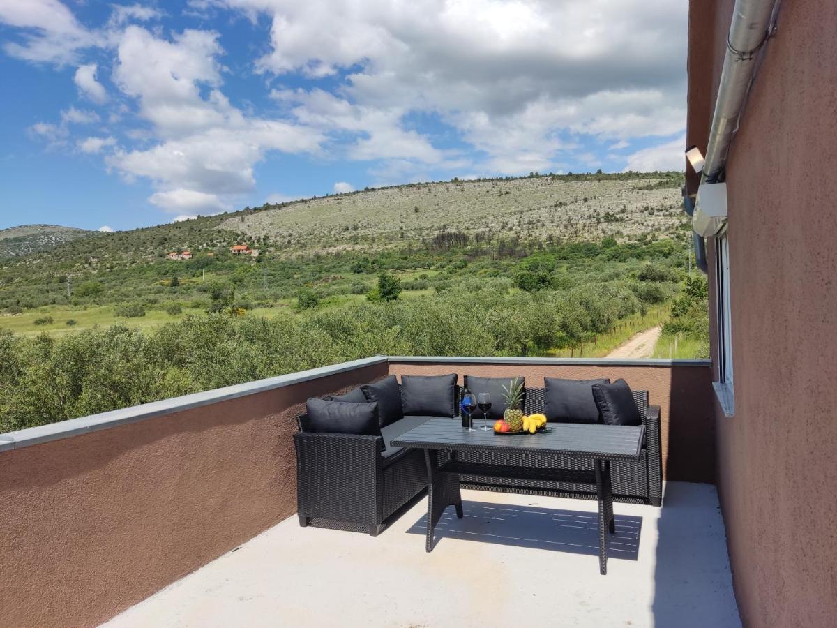 House Mablo With Pool & Jacuzzi Sibenik